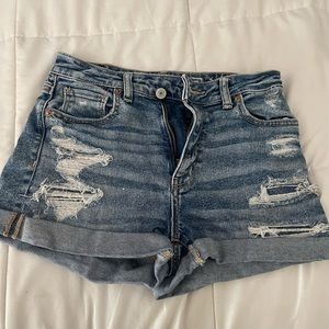 Size 2 AE mom shorts